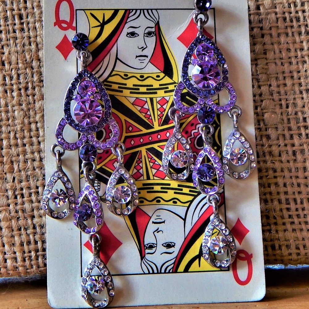<3 Dazzling Lavender/Clear Rhinestone Earrings <3 - Picture 6 of 7
